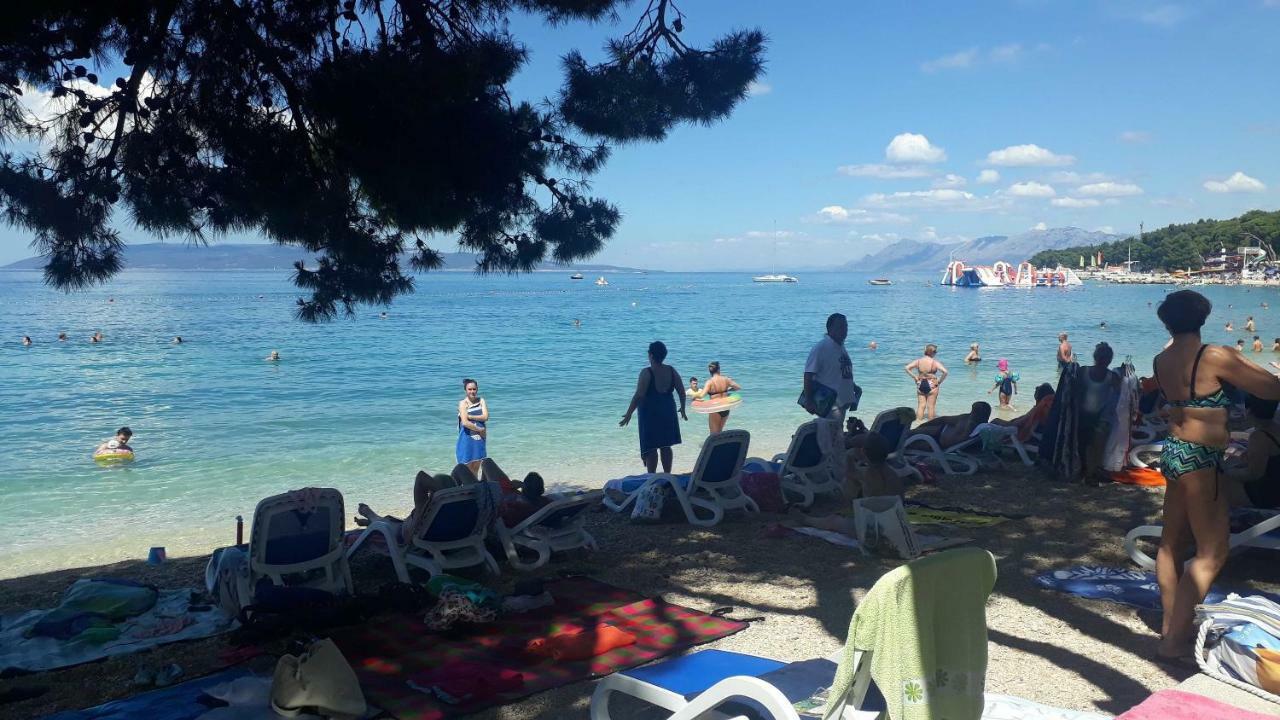 Apartments And Room Nevenka Makarska Eksteriør billede